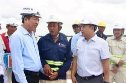 'Đảo việc' liên tục, người lao động được gì, mất gì?