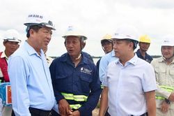 Bộ trưởng Bộ Xây dựng nói về hệ lụy khi người lao động 'nhảy' việc liên tục