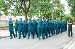 Quảng Ninh: Ban CHQS phường Đ&ocirc;ng Mai n&acirc;ng cao chất lượng huấn luyện d&acirc;n qu&acirc;n cơ động năm 2026