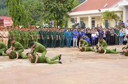 Gia Lai ra quân cao điểm trấn áp tội phạm ma túy trên tuyến biên giới Việt Nam - Campuchia