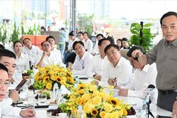 Bí thư Thành ủy TPHCM Trần Lưu Quang kiểm tra tiến độ dự án Trung tâm hành chính TPHCM