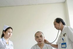 Phẫu thuật thành công dị dạng động tĩnh mạch vùng đầu cho người bệnh 36 tuổi