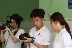 Những chuyến tác nghiệp đầu đời và hành trình chạm nghề báo