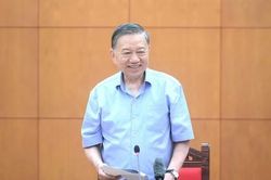 C&ocirc;ng t&aacute;c tư tưởng phải trả lời đ&uacute;ng điều Nh&acirc;n d&acirc;n quan t&acirc;m