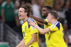 Thụy Điển thắng giòn giã Tusinia trận ra quân World Cup