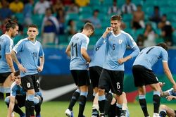 Tuyển Uruguay 'mắc kẹt' tại Mexico trước ngày ra quân World Cup, đổ lỗi cho FIFA vì sự cố