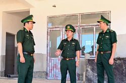 Bộ đội Biên phòng ra quân hỗ trợ xây trường nội trú vùng biên