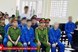 10 bị cáo lĩnh án tù vì gây rối tại quán cà phê