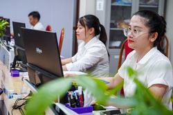 Chuyện những cán bộ 'mang' ủy ban về tận nhà dân