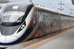 Việt Nam có thể tham gia mức độ nào vào đường sắt tốc độ cao, điện hạt nhân?