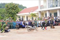 Xây dựng tuyến biên giới Việt Nam - Campuchia an toàn, không có tội phạm và tệ nạn ma túy
