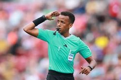 FIFA bị chỉ trích, đối mặt nguy cơ bồi thường sau vụ trọng tài bị hủy visa Mỹ