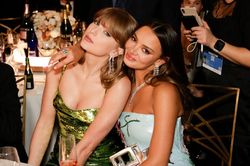 Xôn xao tin đồn Taylor Swift 'rạn nứt tình bạn' với Keleigh Teller