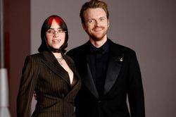 Anh trai Billie Eilish muốn hợp t&aacute;c với Rihanna