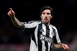 MU dẫn đầu cuộc đua Mateus Fernandes; Arsenal đại chiến Man City vì Sandro Tonali