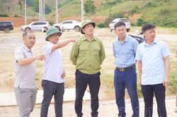 Khảo sát tình hình khắc phục hậu quả thiên tai tại xã Mường Luân và Na Son