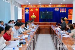 Đối thoại với công dân liên quan khiếu nại chuyển quyền sử dụng đất tại phường Trung An