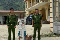 Kịp thời hỗ trợ công dân đi lạc từ Tuyên Quang lên Lào Cai trở về nhà an toàn