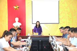 Đồng chí Phó Chủ tịch UBND tỉnh Vương Ngọc Hà làm việc với lãnh đạo xã Quản Bạ, Thuận Hòa, Trung tâm Y tế và Bệnh viện Đa khoa khu vực Quản Bạ