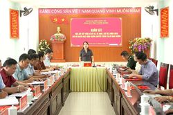 Đoàn đại biểu Quốc hội khóa XVI và Đoàn giám sát của HĐND tỉnh làm việc tại xã Ngọc Đường, Tân Trịnh