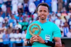 FIFA vẫn trả tiền cho trọng tài Somalia bị Mỹ cấm nhập cảnh