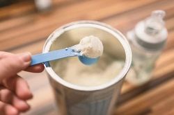 Cảnh báo thu hồi sữa nghi ngộ độc Botulinum