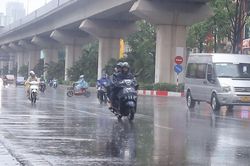 Thời tiết Hà Nội chuẩn bị bước vào đợt mưa dông kéo dài