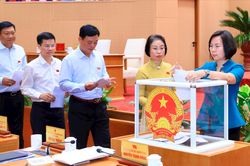 Thông qua 61 nghị quyết cụ thể hóa Luật Thủ đô