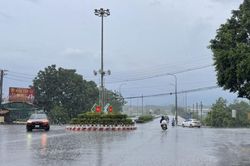 Cảnh báo dông,lốc, sét, mưa đá và mưa lớn cục bộ