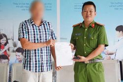 Bất ngờ nhận gần nửa tỷ đồng vào tài khoản cá nhân, Thiếu tá Công an lập tức hành động