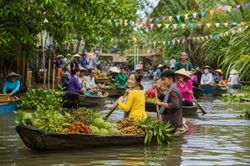 Về cồn Mỹ Phước vui Ngày hội Sông nước miệt vườn lần thứ 20