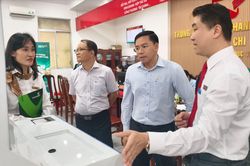 Xã Củ Chi ra mắt mô hình 'Một cửa kinh doanh số', hỗ trợ hộ kinh doanh chuyển đổi số