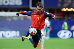 Người hâm mộ ngao ngán Ferran Torres