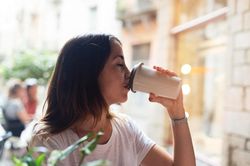 Muốn thận khỏe, bắt đầu buổi sáng bằng 6 loại nước này