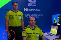 FIFA kết luận vụ trọng t&agrave;i VAR g&acirc;y tranh c&atilde;i
