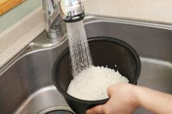 Nguy hiểm hơn cả thuốc sâu, WHO cảnh báo 3 độc tố trong thực phẩm