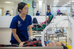 H&agrave; Nội tung ưu đ&atilde;i chưa từng c&oacute; để h&uacute;t b&aacute;c sĩ