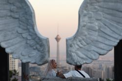 Chiến sự Iran để... l&agrave;m g&igrave;?