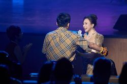 Hồ Quỳnh Hương tiết lộ ca khúc giúp cô 'lấy được chồng' trong đêm trở lại đầy cảm xúc