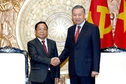 [Ảnh] Tổng Bí thư, Chủ tịch nước Tô Lâm tiếp Phó Thủ tướng, Bộ trưởng Tư pháp Lào Khamphan Phommathat