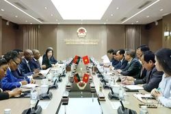 Việt Nam-Angola th&uacute;c đẩy hợp t&aacute;c n&ocirc;ng nghiệp, mở rộng cơ hội đầu tư