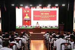 Chính ủy Cảnh sát biển đối thoại với cán bộ, chiến sĩ Vùng Cảnh sát biển 2