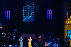 Những món quà đặc biệt từ 'Phòng khách 3 thế hệ' của nhạc sĩ Dương Cầm