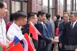 Hạnh ph&uacute;c được đ&oacute;n Thủ tướng L&ecirc; Minh Hưng tại Kazan