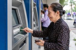Từ 1-7, lương hưu, trợ cấp tăng 8%: Lịch chi trả ra sao?