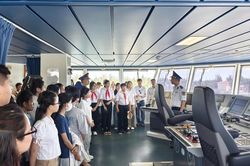 Lan tỏa tình yêu biển, đảo qua sân chơi dành cho học sinh