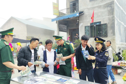 Đồn Biên phòng Cửa khẩu Săm Pun đẩy mạnh tuyên truyền pháp luật cho nhân dân khu vực biên giới