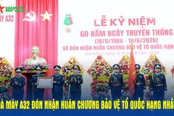 Nh&agrave; m&aacute;y A32 đ&oacute;n nhận Hu&acirc;n chương Bảo vệ Tổ quốc hạng Nhất