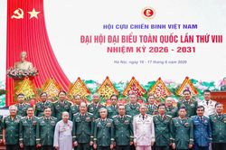 Ng&agrave;y l&agrave;m việc thứ nhất Đại hội đại biểu to&agrave;n quốc Hội Cựu chiến binh Việt Nam lần thứ VIII