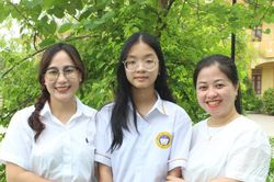Từ cô học trò mê Văn đến thủ khoa chuyên Địa